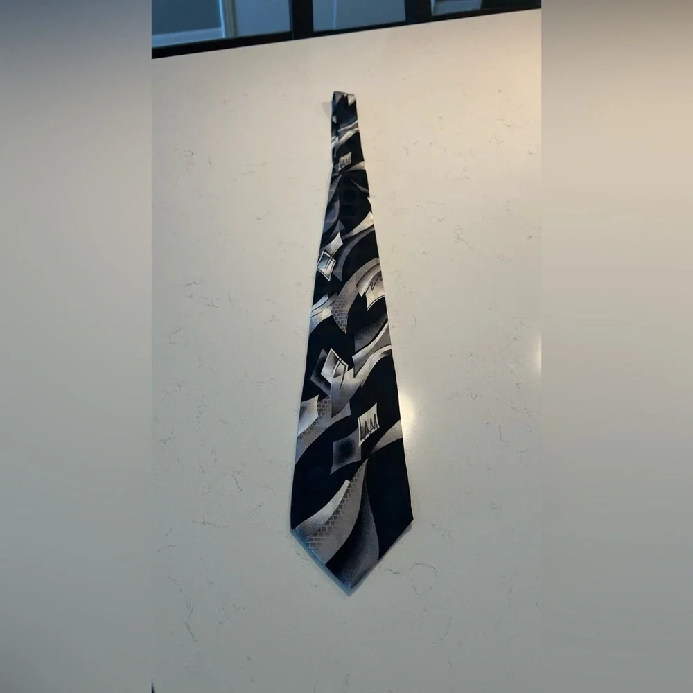 Van Heusen classic collection Black and Gray Tie